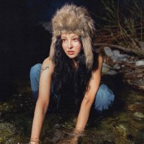 Raveena, Luna Li - Fantasy (with Raveena)