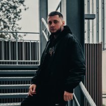 Эсчевский, Джиос - Избитые фразы