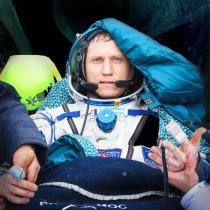 Сергей Бобунец, Роман Бестселлер - За звезду полжизни