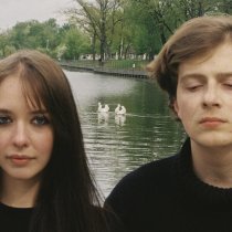 Mirèle, Бонд с кнопкой - Цветы