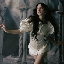 Holly Humberstone - Die Happy