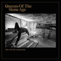 Queens Of The Stone Age - Villains of Circumstance (Alive in the Catacombs)
